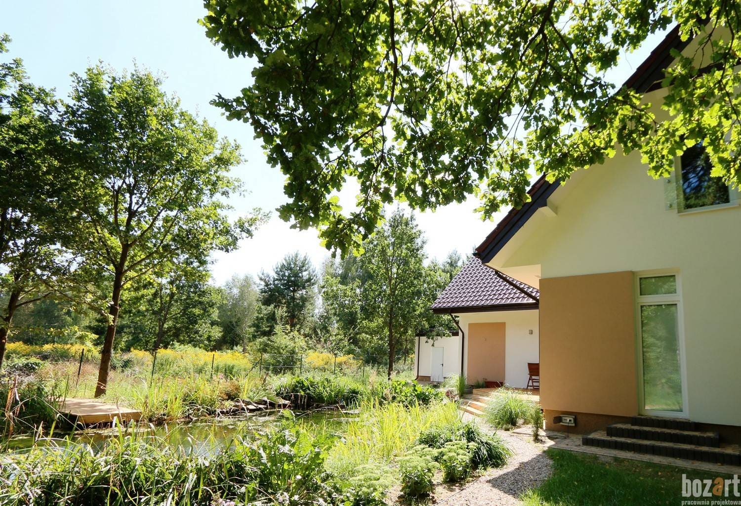 pracownia architektoniczna warszawaKameralny dom wpisany w krajobraz