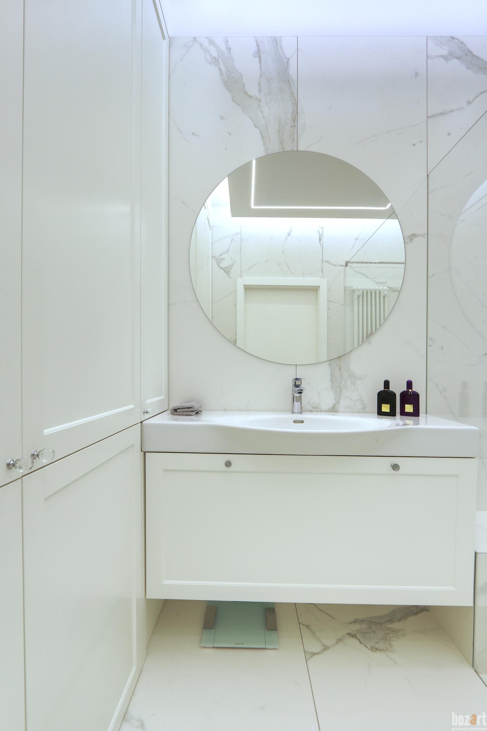 pracownia architektoniczna warszawanowoczesna łazienka w apartamencie